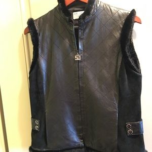 ST. JOHN LEATHER VEST.